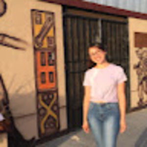 Meet your Posher, Dalia